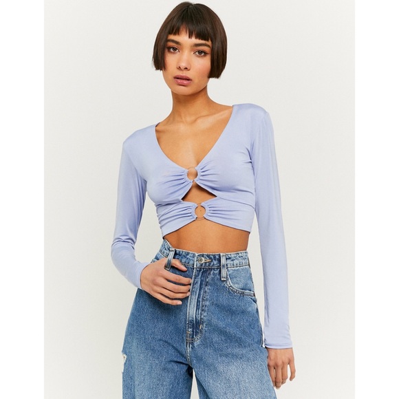 Tally Weijl Tops - NWT Tally Weijl Y2K Cropped Cut Out Double O-rings Long Sleeve Top, size S